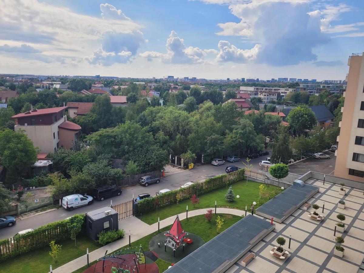 Apartment In Bucharest, Baneasa Green Area Bagian luar foto