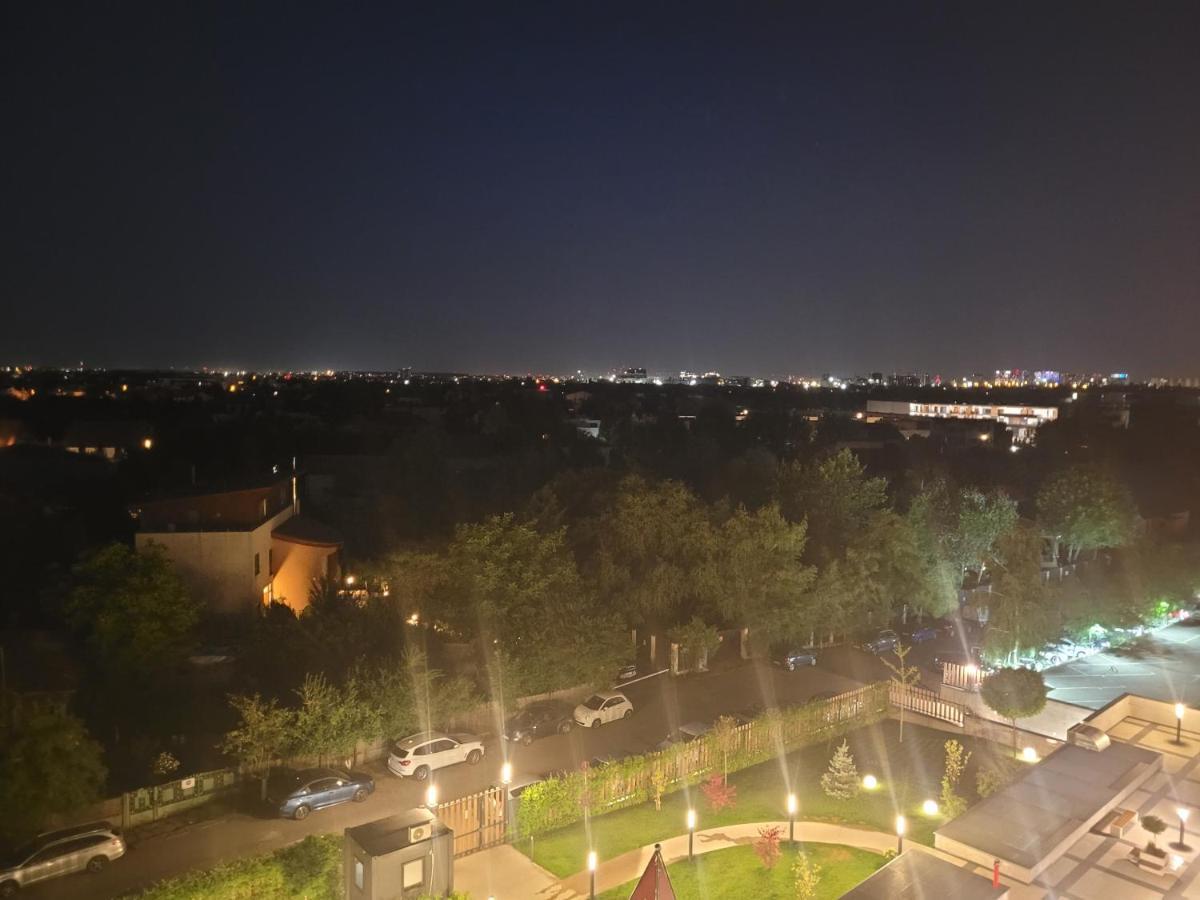 Apartment In Bucharest, Baneasa Green Area Bagian luar foto