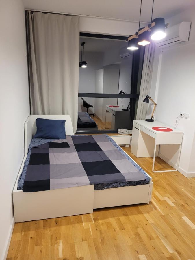 Apartment In Bucharest, Baneasa Green Area Bagian luar foto